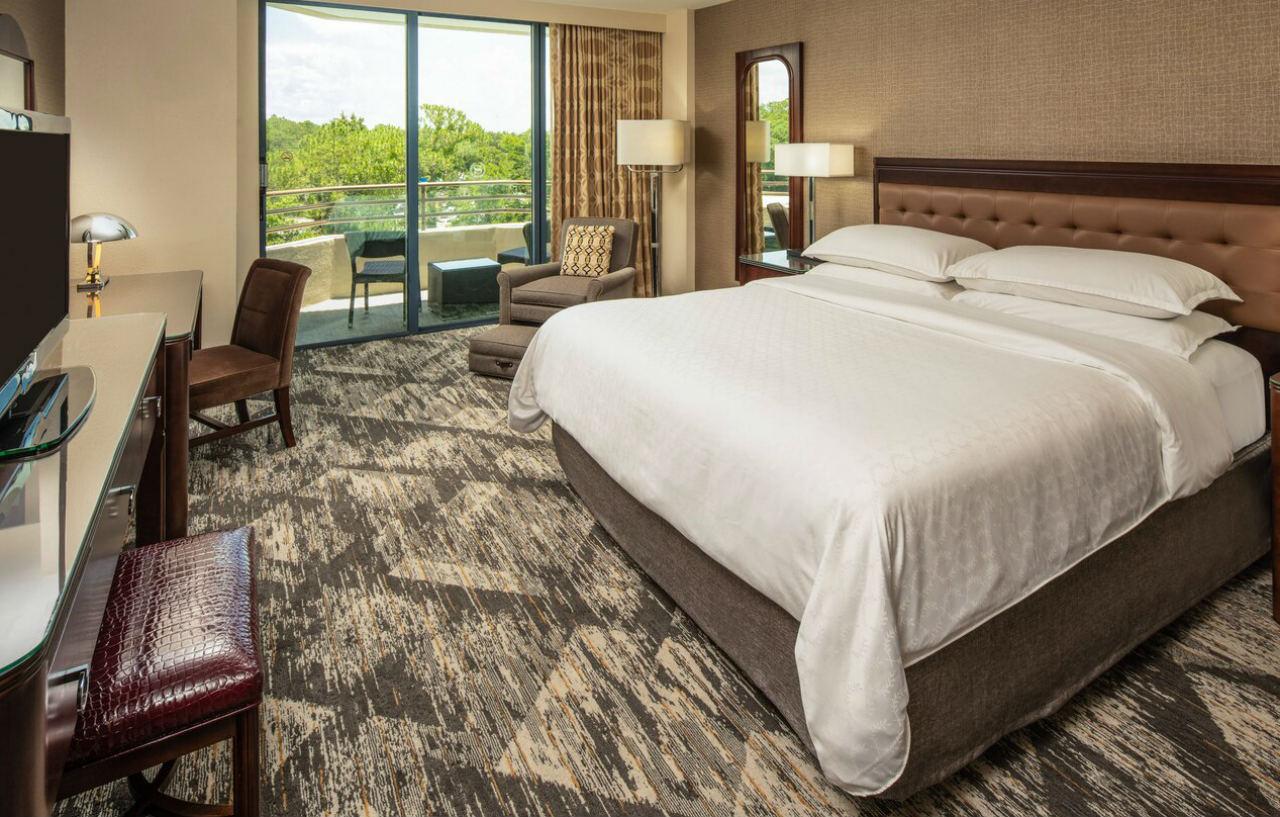 Sheraton Tampa Brandon Hotel Exterior photo